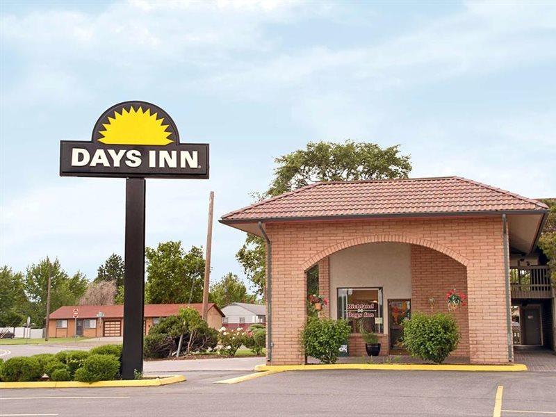 Days Inn By Wyndham ריצ'לנד מראה חיצוני תמונה